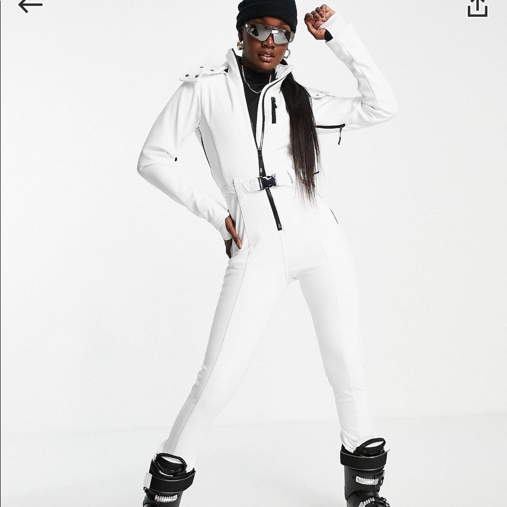 ASOS white Ski Suit, Ski Jumpsuit, Snow suit, Skisuit, snowsuit. Size 6 Tall..